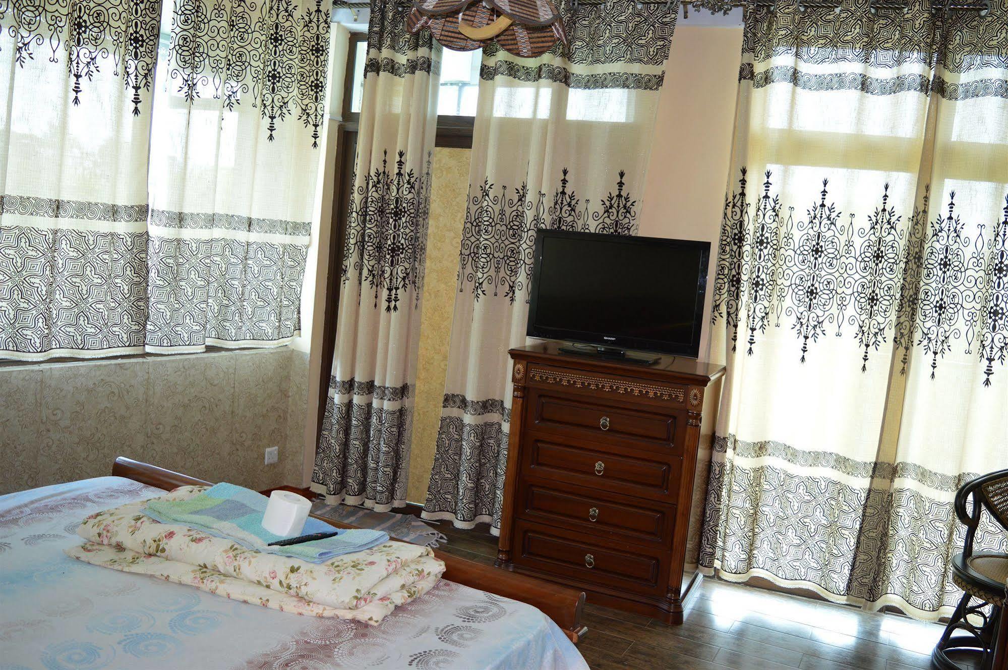 Le Bamboo Guesthouse Mahébourg Екстериор снимка